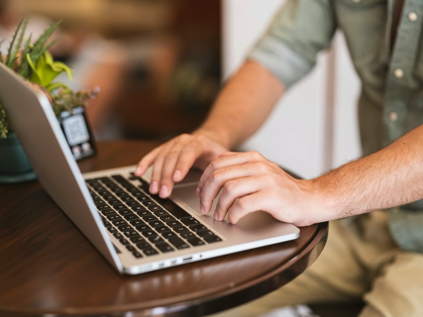 5 Ways to Stay Connected Daily